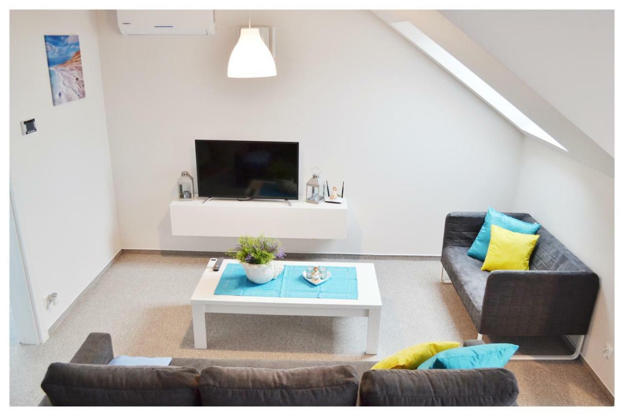 Apartamenty Mila 莱鲍 外观 照片
